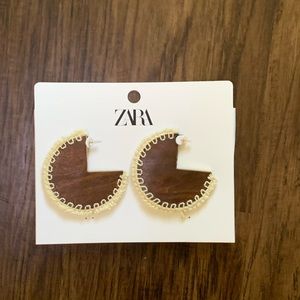 Zara crochet wood earring